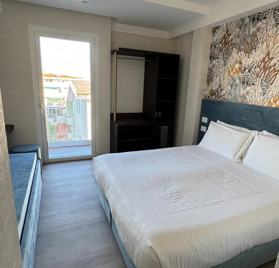**  Hotel Grazia Риччоне Италия