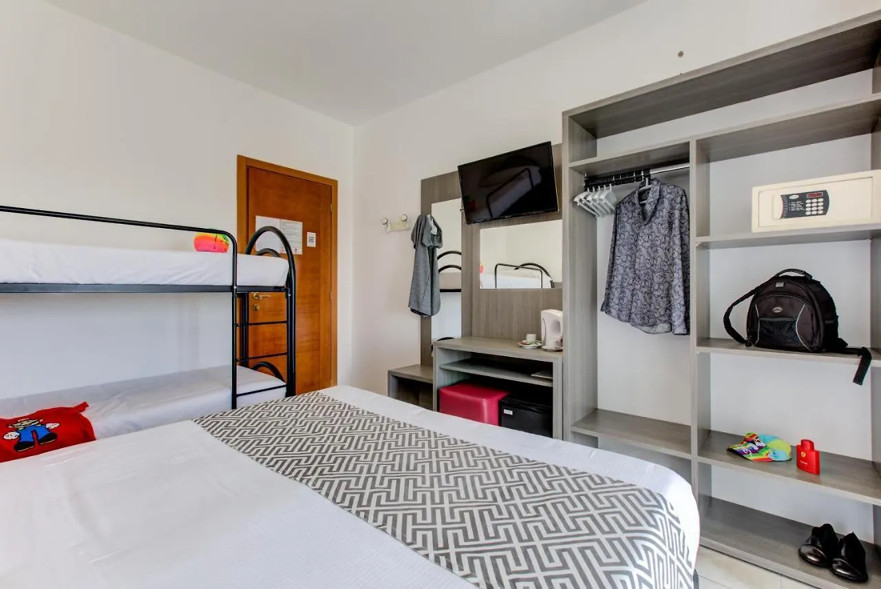 Hotel Grazia Riccione 2*,