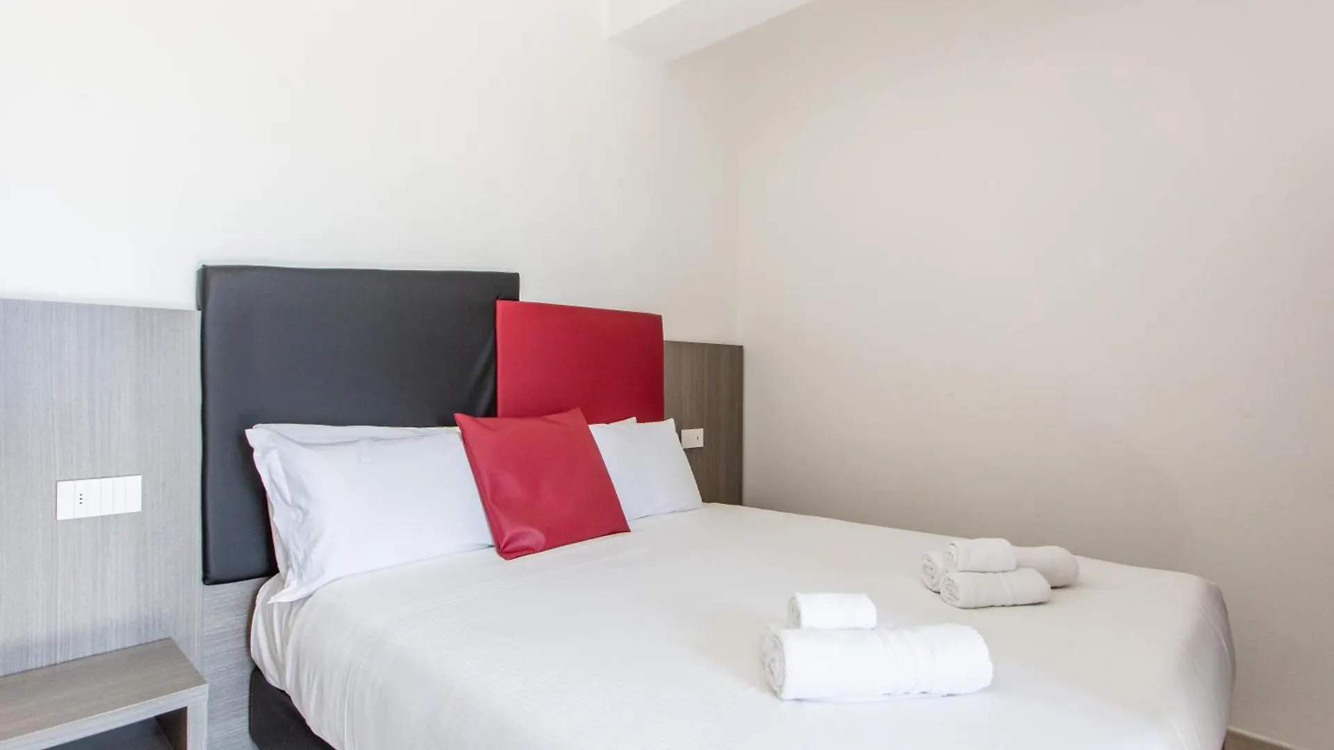 Hotel Grazia Riccione 2*,  Italia